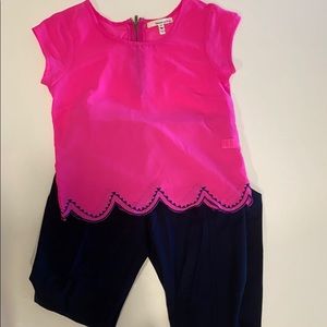 Women’s pink scalloped top